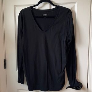 Isabel maternity, size XL, long sleeve V-neck t-shirt